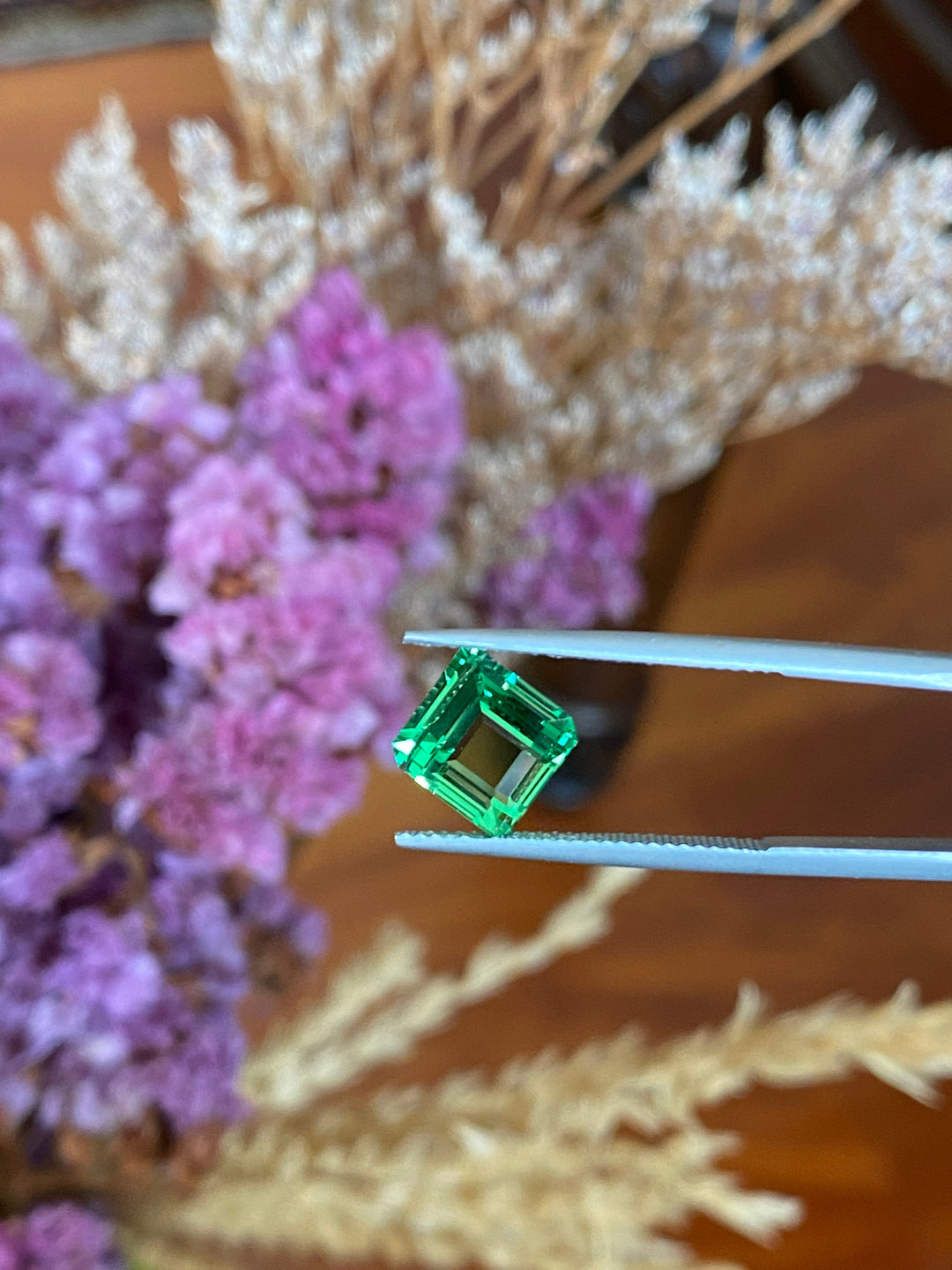 Tsavorite Garnet #517034